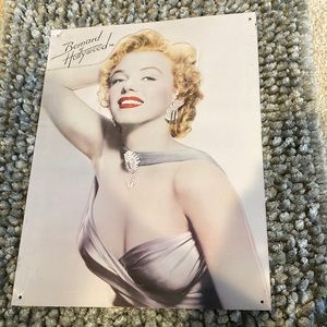 Tin 16 by 12 Marylin Monroe picture